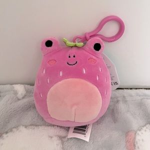 NWT 3.5” Adabelle the Strawberry Frog Clip Squishmallow